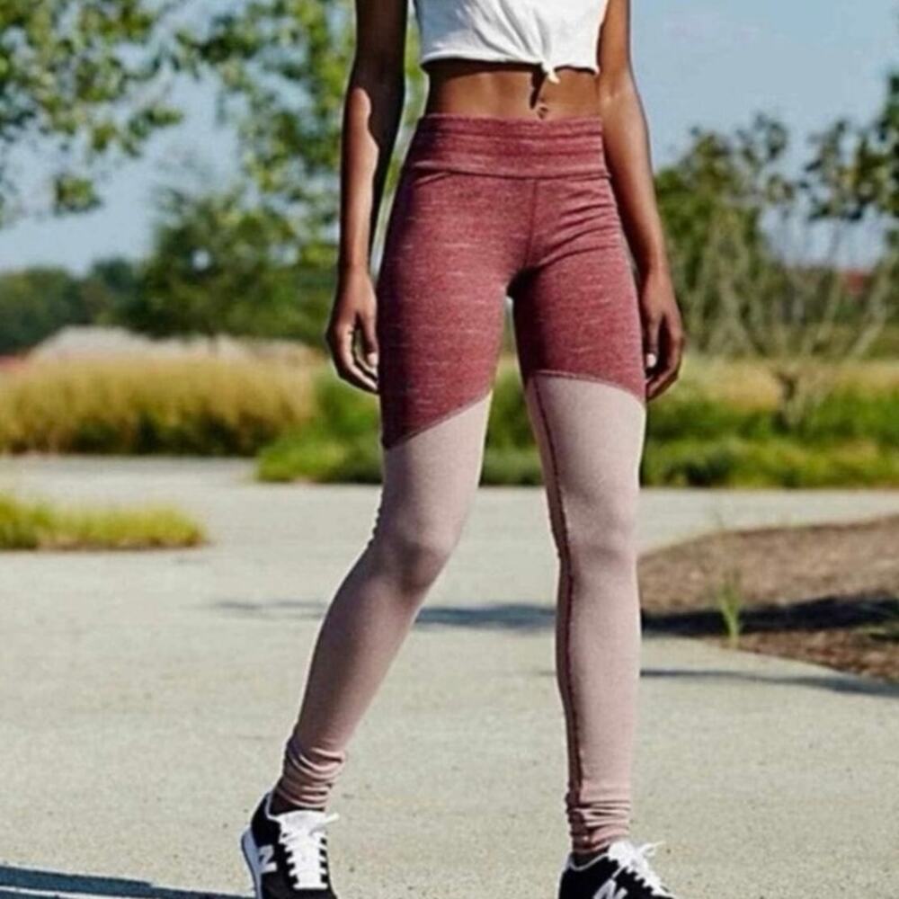 FP Movement‎ Heathered Wine Ribbed Pink Colorblock Evolution Leggings Sz Medium